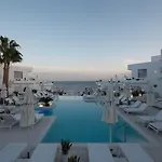 Hotel Lani's De Luxe - Adults Only 5*