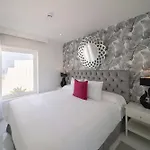 Hotel Lani's De Luxe - Adults Only