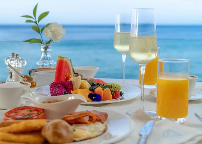 Lani's De Luxe - Adults Only 5*