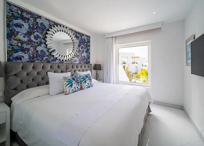 Szálloda Lani's De Luxe - Adults Only 5*