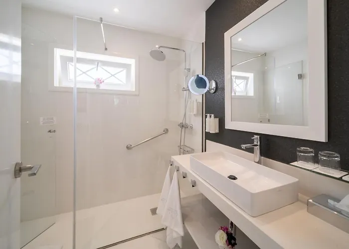 Lani's De Luxe - Adults Only Szálloda 5*