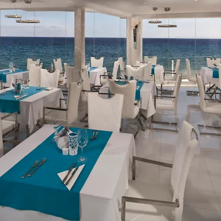 Lani's De Luxe - Adults Only 5*