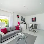 Lani's De Luxe - Adults Only ホテル 5*