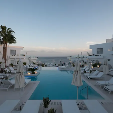 Hotel Lani's De Luxe - Adults Only 5*