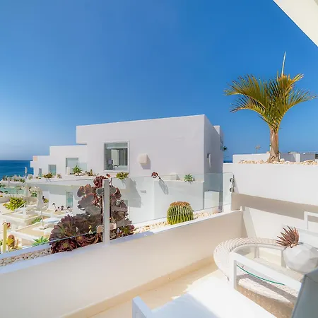 Lani's De Luxe - Adults Only 5*