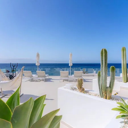 Lani's De Luxe - Adults Only بويرتو ذيل كارمين