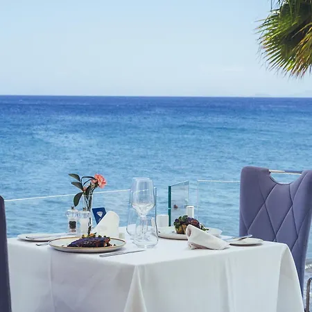 Hotell Lani's De Luxe - Adults Only