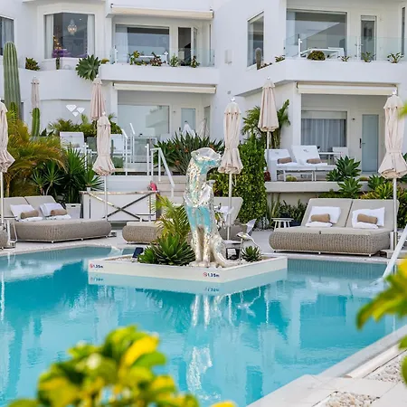 Hotel Lani's De Luxe - Adults Only