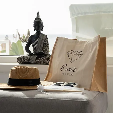 Lani's De Luxe - Adults Only 5*
