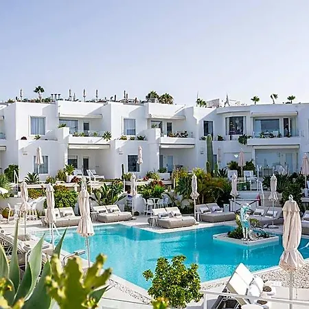 Hotel Lani's De Luxe - Adults Only 5*