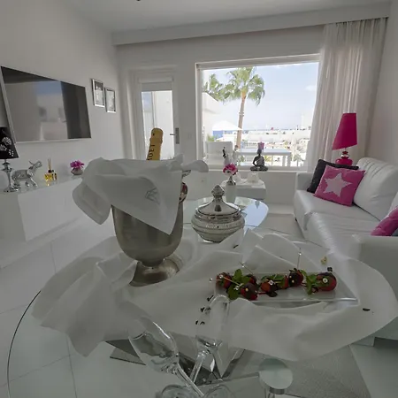 Lani's De Luxe - Adults Only 5* Puerto del Carmen (Lanzarote)