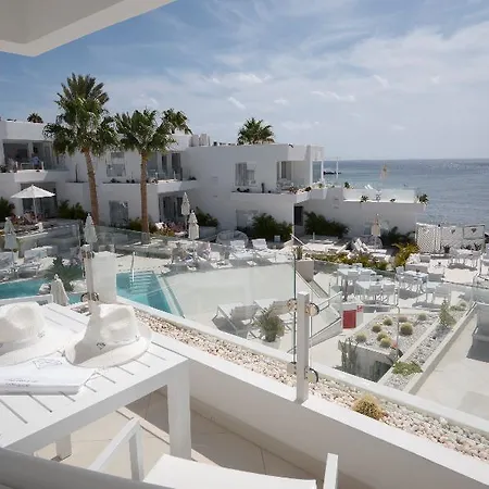 Lani's De Luxe - Adults Only 5*