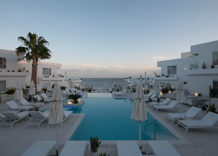 Hotell Lani's De Luxe - Adults Only 5*