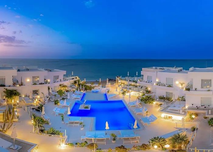 Hotel Lani's De Luxe - Adults Only