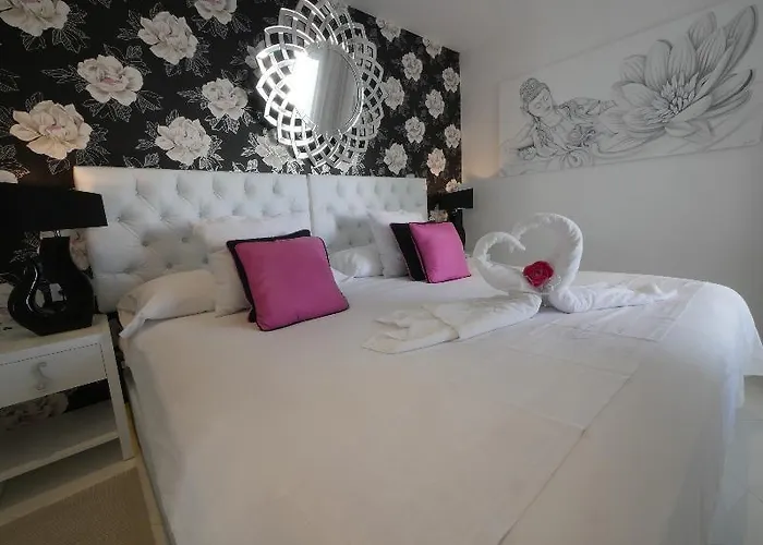 Hotell Lani's De Luxe - Adults Only